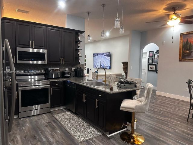 Home for sale at 2908 Augusta Dr - photo 5729521