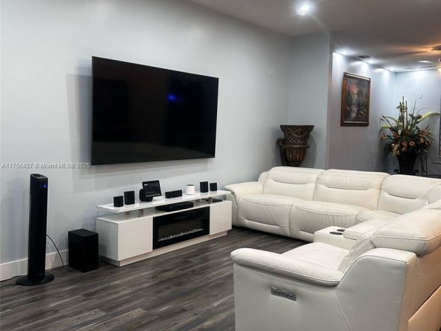 Home for sale at 2908 Augusta Dr - photo 5729533