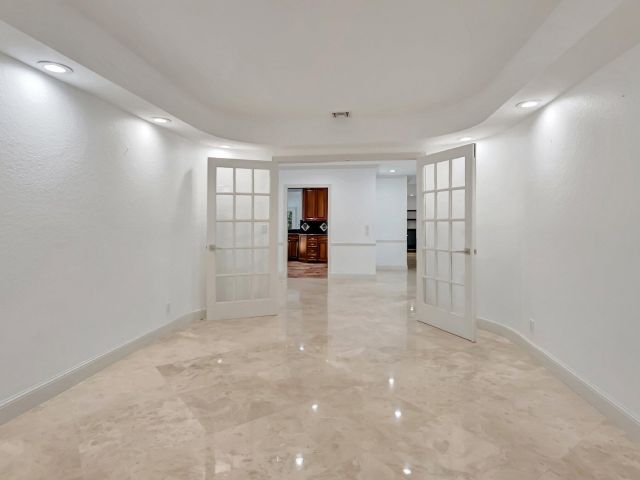 Home for sale at 930 N Parkside Circle N - photo 5822590