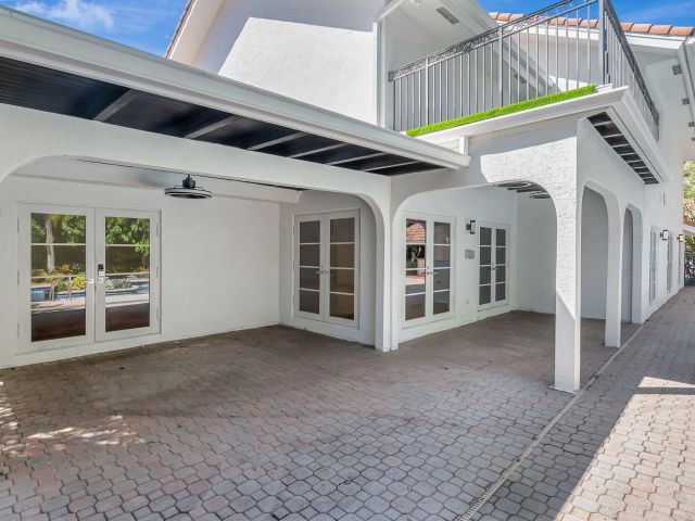 Home for sale at 930 N Parkside Circle N - photo 5822602