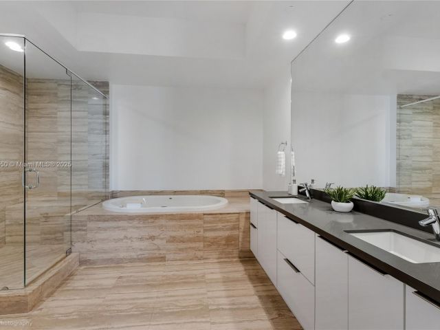 Apartment for sale  Unit #1407 - photo 5771509