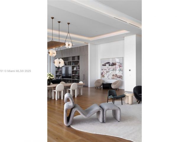 Apartment for sale  Unit #6802 - photo 5786777