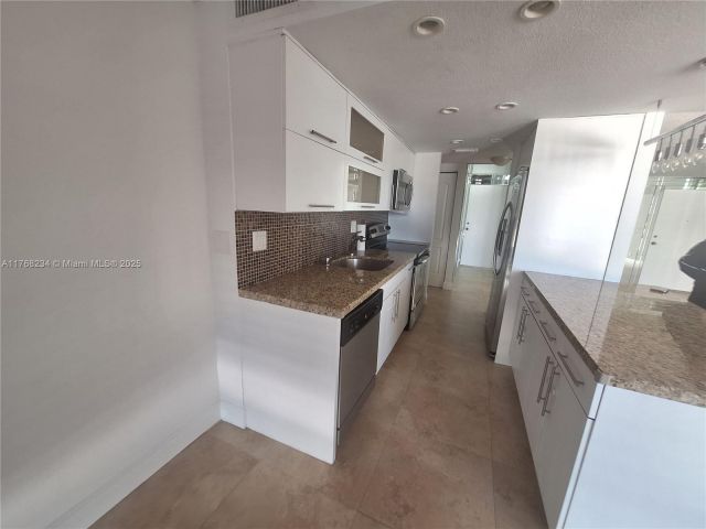 Apartment for sale  Unit #417 - photo 5772012