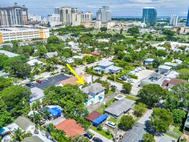 Home for sale at 1311 Georgia Avenue - photo 5748335