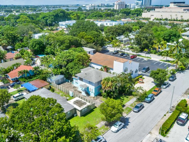 Home for sale at 1311 Georgia Avenue - photo 5748340