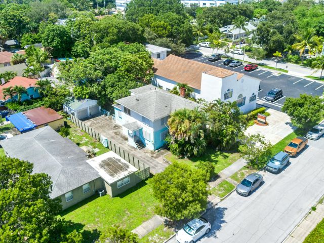 Home for sale at 1311 Georgia Avenue - photo 5748342