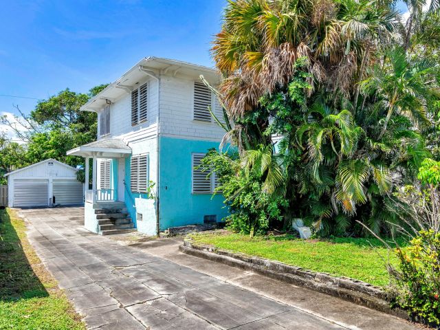 Home for sale at 1311 Georgia Avenue - photo 5748345