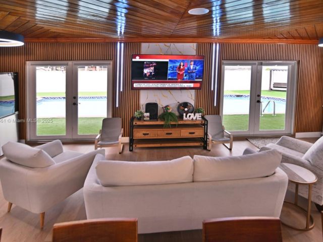 Home for sale at 30 SW 136th Ave - photo 5766619