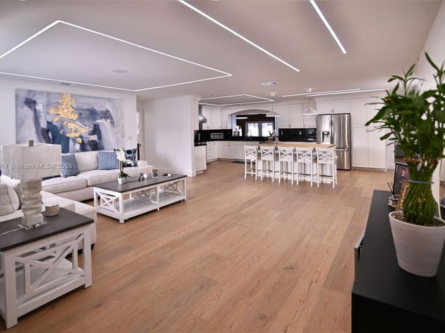 Home for sale at 30 SW 136th Ave - photo 5766623