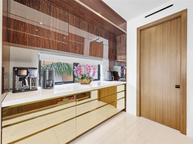 Home for sale at 509 Coconut Isle Dr - photo 5796439