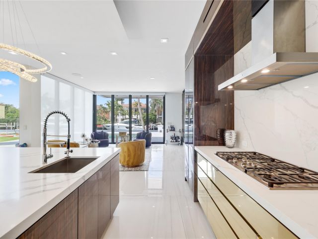 Home for sale at 509 Coconut Isle Dr - photo 5796441