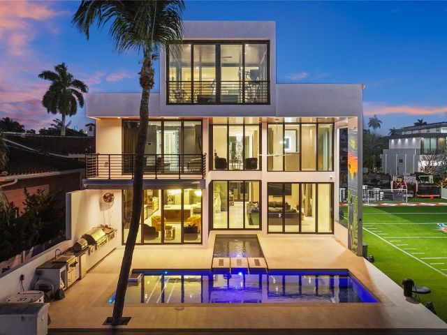 Home for sale at 509 Coconut Isle Dr - photo 5796454