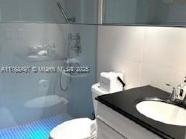 1-bedroom condo for rent in Hallandale Beach - 1985 S Ocean Dr 15D - MondialRealty