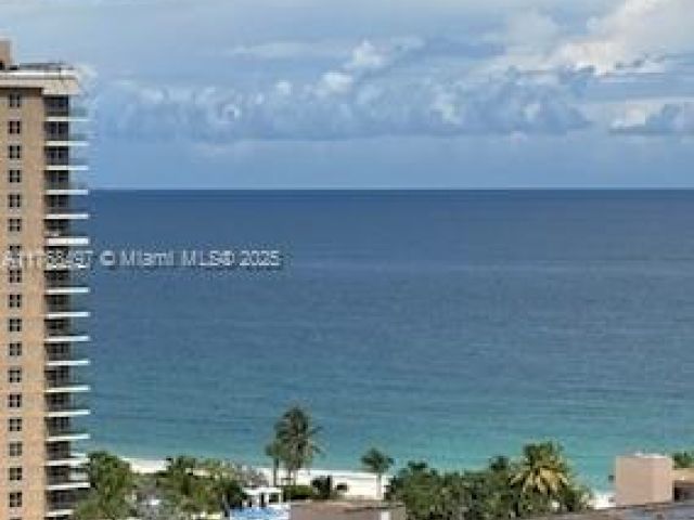 1-bedroom condo for rent in Hallandale Beach - 1985 S Ocean Dr 15D - MondialRealty