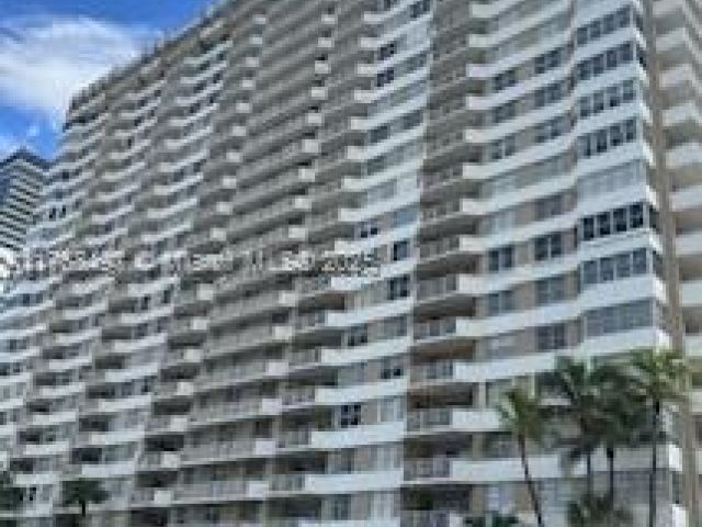 1-bedroom condo for rent in Hallandale Beach - 1985 S Ocean Dr 15D - MondialRealty