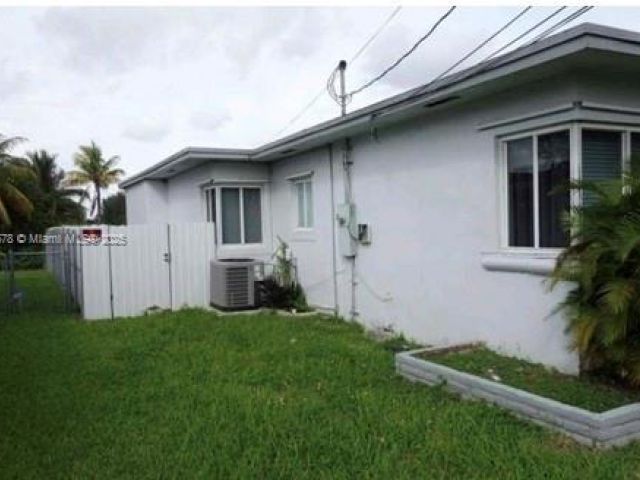 Home for sale at 8320 NW 10 Ave - photo 5733236