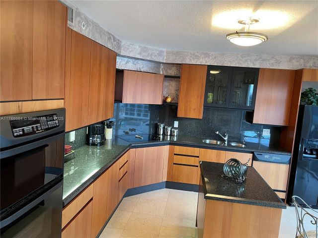 Apartment for rent  Unit #1906 - photo 5737795