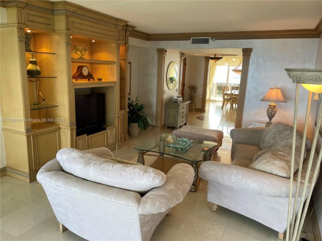 Apartment for rent  Unit #1906 - photo 5737797