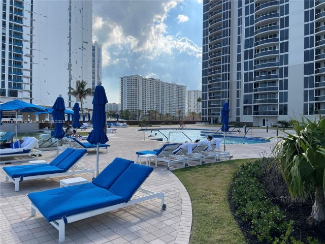 Apartment for rent  Unit #1906 - photo 5737805