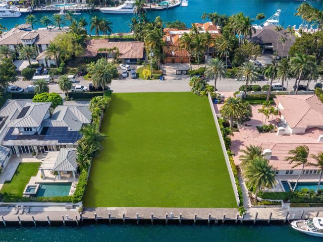 Home for sale at 2455 Del Lago Dr - photo 5760294