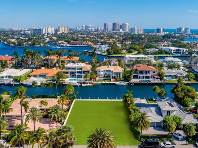 Home for sale at 2455 Del Lago Dr - photo 5760297