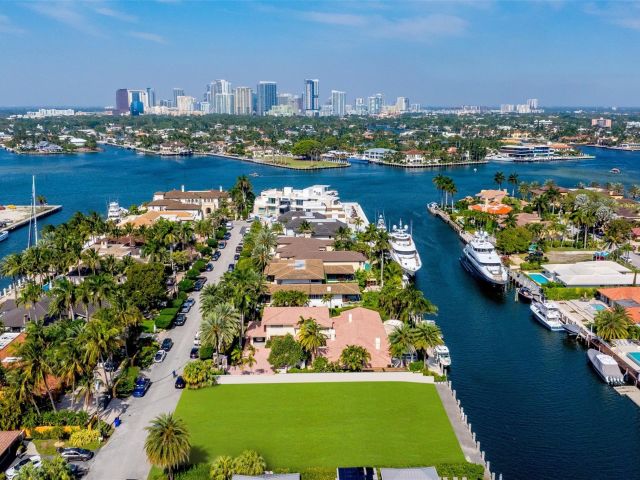 Home for sale at 2455 Del Lago Dr - photo 5760299