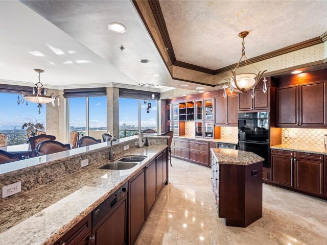 Apartment for sale  Unit #PH 39A - photo 5802853