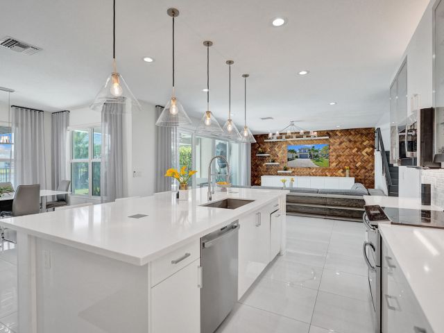 Home for sale at 7650 Francisca Club Lane - photo 6595493