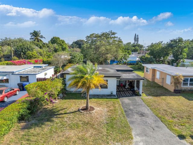 Home for sale at 5844 Garfield St - photo 5765693