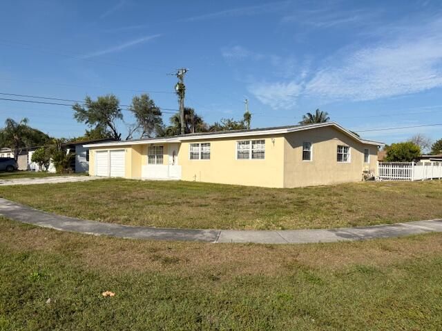 Home for rent at 5882 E Bimini Circle E - photo 6508206