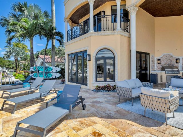 Home for rent at 1011 Rhodes Villa Avenue - photo 5768493