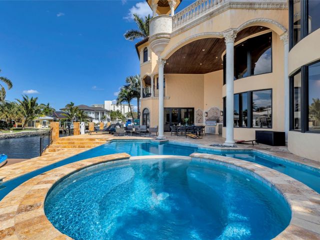 Home for rent at 1011 Rhodes Villa Avenue - photo 5768498