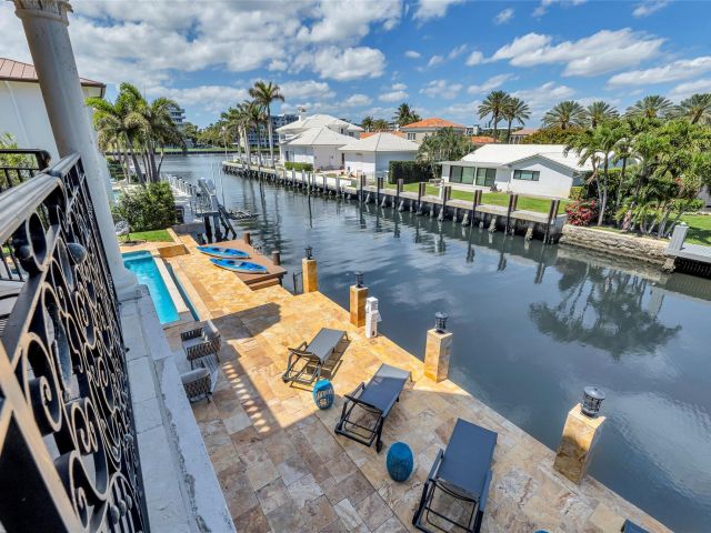 Home for rent at 1011 Rhodes Villa Avenue - photo 5768500