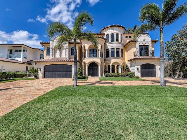 Home for rent at 1011 Rhodes Villa Avenue - photo 5768505