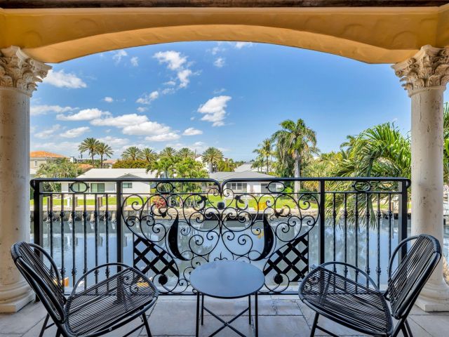 Home for rent at 1011 Rhodes Villa Avenue - photo 5768507