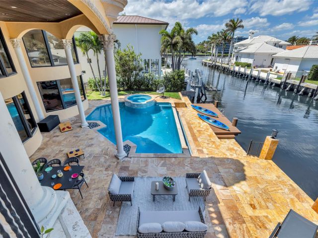 Home for rent at 1011 Rhodes Villa Avenue - photo 5768508