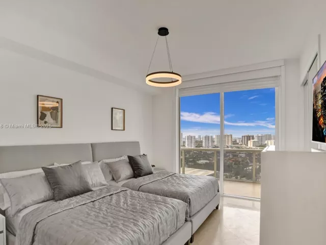 Apartment for sale  Unit #3504 - photo 5771224