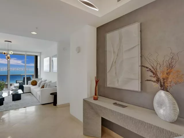 Apartment for sale  Unit #3504 - photo 5771227