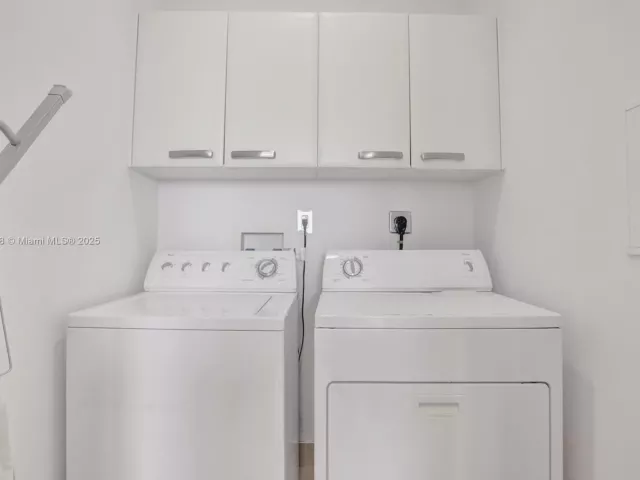 Apartment for sale  Unit #3504 - photo 5771216