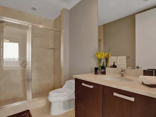 Apartment for sale  Unit #3504 - photo 5771217