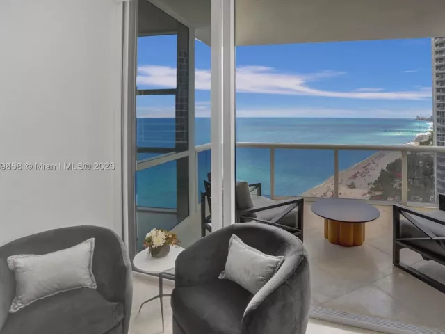 3-bedroom condo for sale in Sunny Isles Beach - 18101 Collins Ave 3504 - MondialRealty