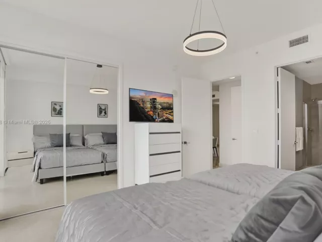 Apartment for sale  Unit #3504 - photo 5771218