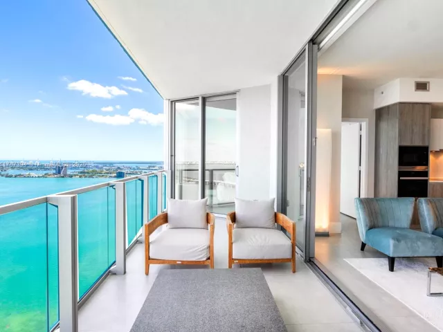 Apartment for sale  Unit #3904 - photo 5775624