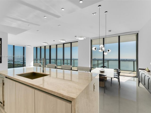 Apartment for sale  Unit #PH5003 - photo 5851995