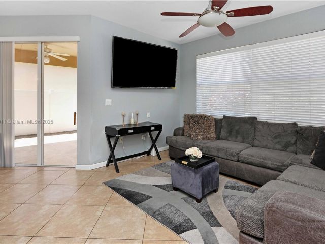 Home for sale at 2250 NE 37th Rd - photo 5845175