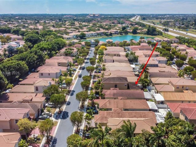 Home for sale at 2250 NE 37th Rd - photo 5845190