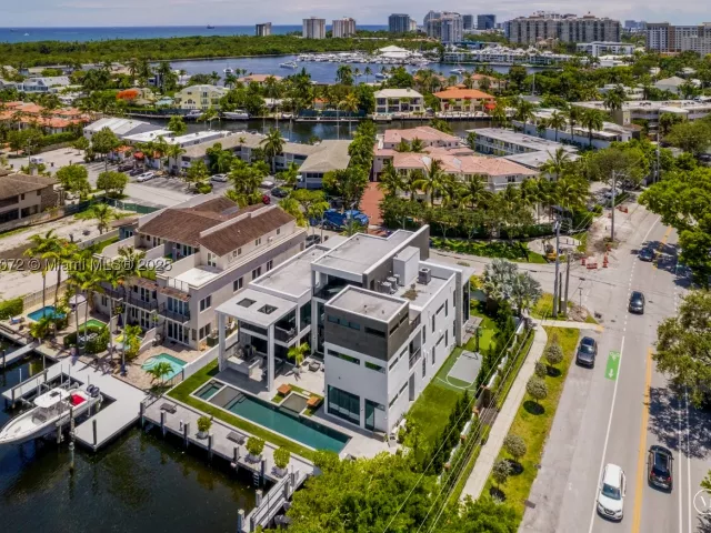 7-bedroom home for rent in Fort Lauderdale - 1400 Bayview Dr - MondialRealty