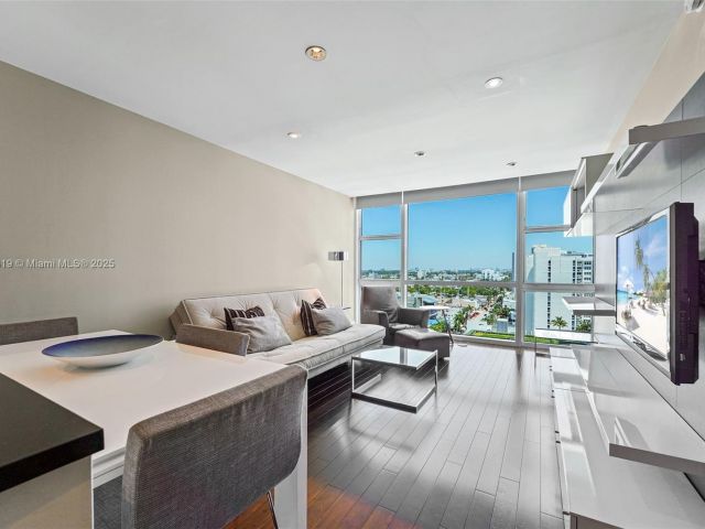 Apartment for rent  Unit #1214(door1203) - photo 7502584