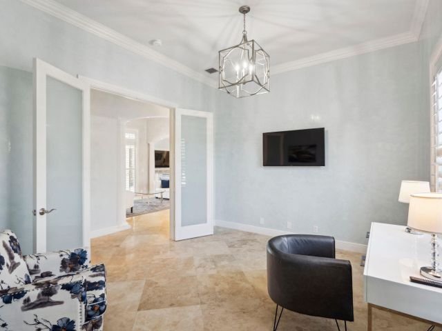 Home for sale at 1008 Mandarin Isle - photo 5818854