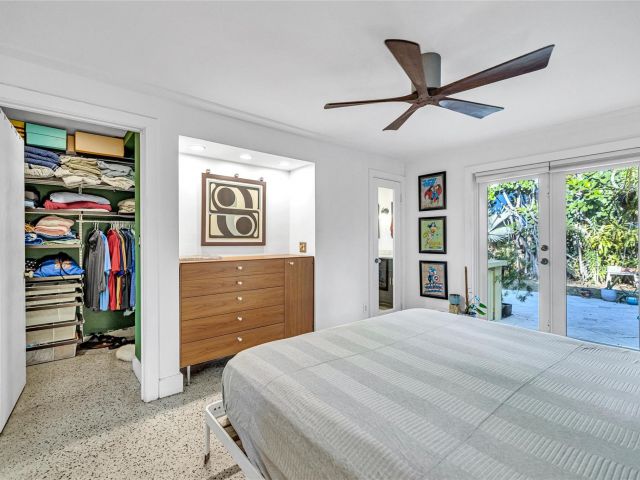 Home for sale at 1600 NE 16th St - photo 5780580